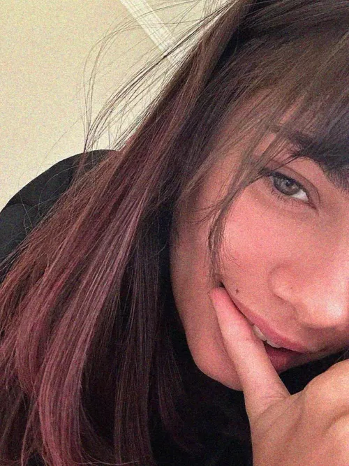 19F kinda tired babysitting, who's ready to give me a little fun?