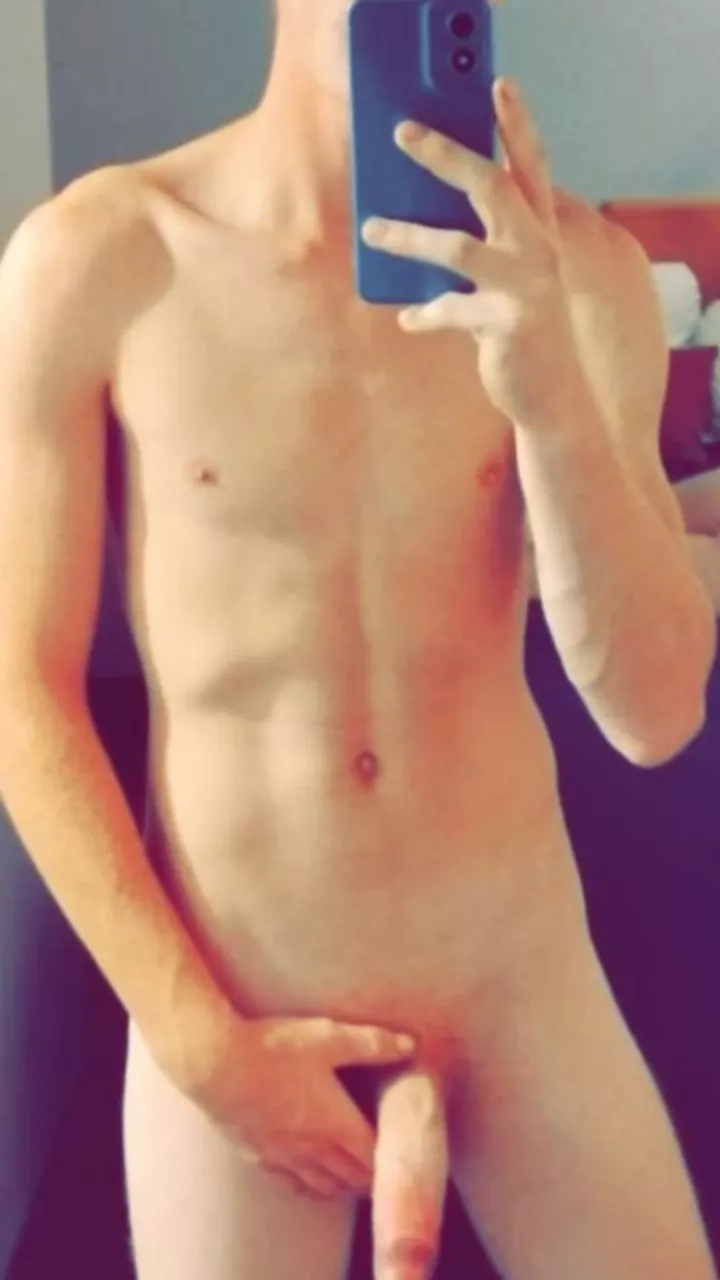 23 M45 who's free today?