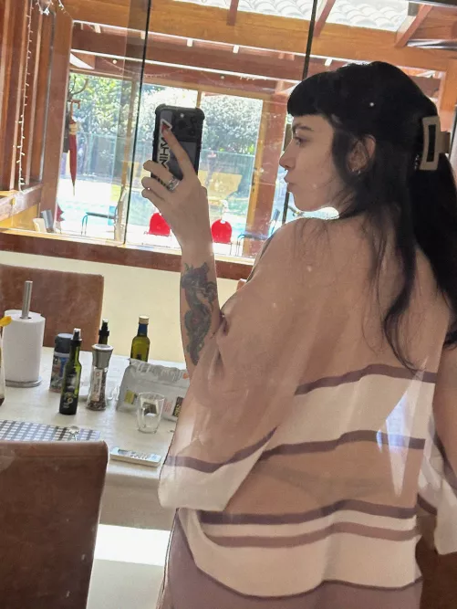 23F single and ready for a chill evening, who wants to join me?