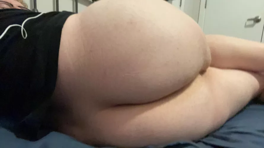 [29] thick nyc bottom looking for tops and daddies to use this ass, Kik spartangay