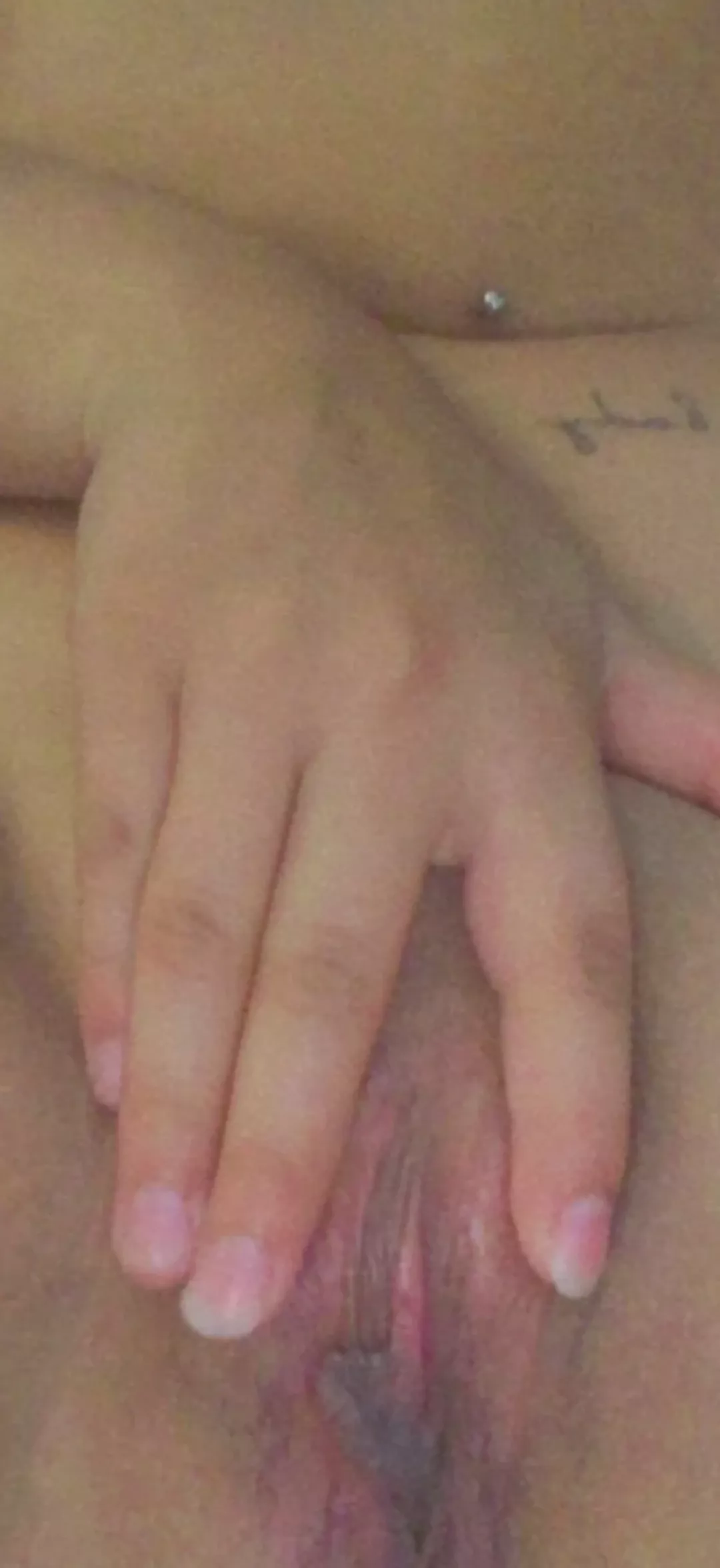 A bit shy 23f but committed to be anyone's honest slut or fuck buddie 