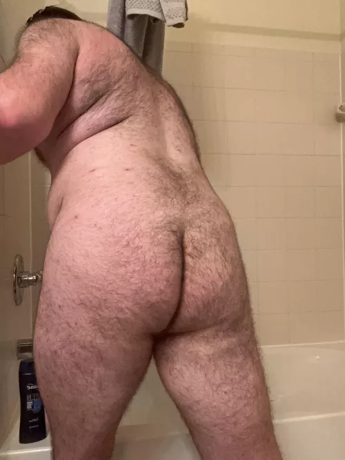 A Saturday night in means it’s time for a hot bath 