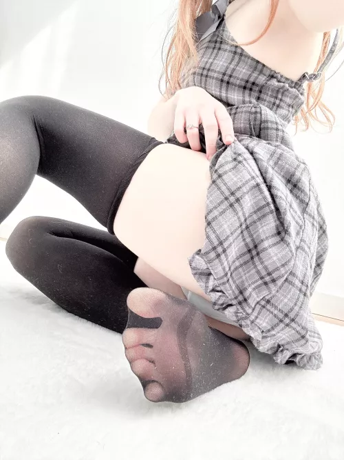 Allow your tongue to enjoy my feet