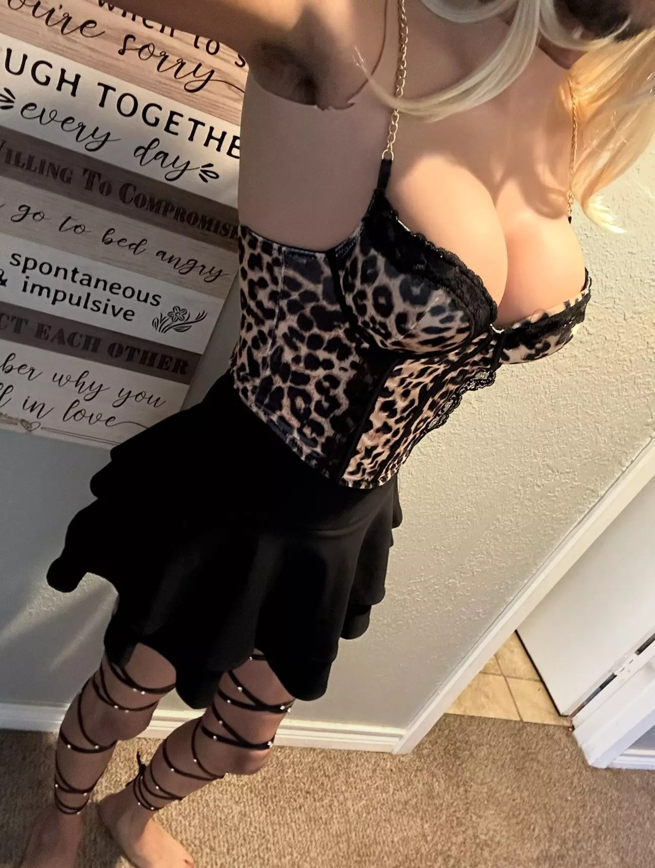 Anyone Up For Carplay Tonight?? Leather Seats A Plus!