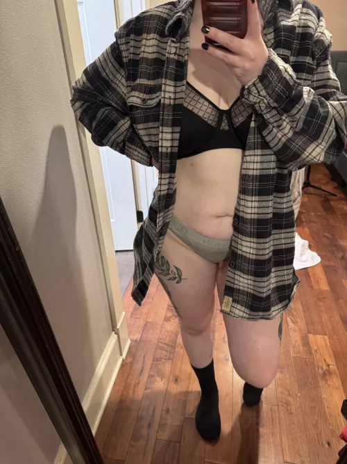 Bad bitch and a flannel 