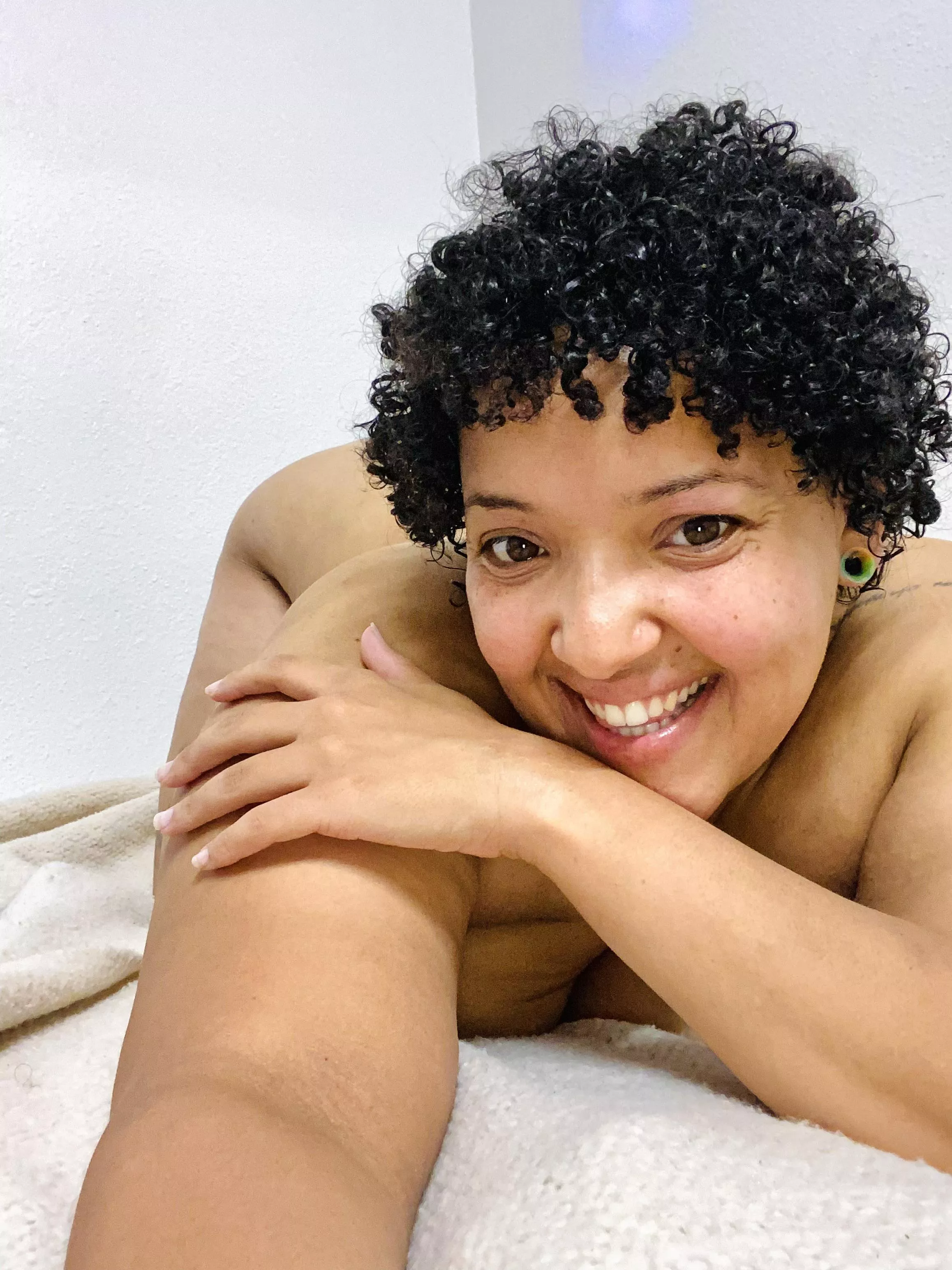 Bad domme - I know we could have some fun 