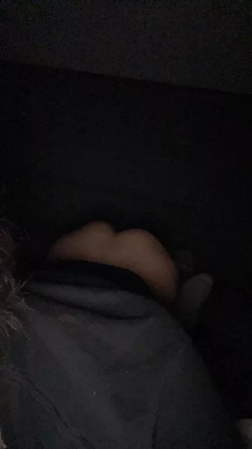 Cb/omaha backshots and a creampie anyone I’m mobile 