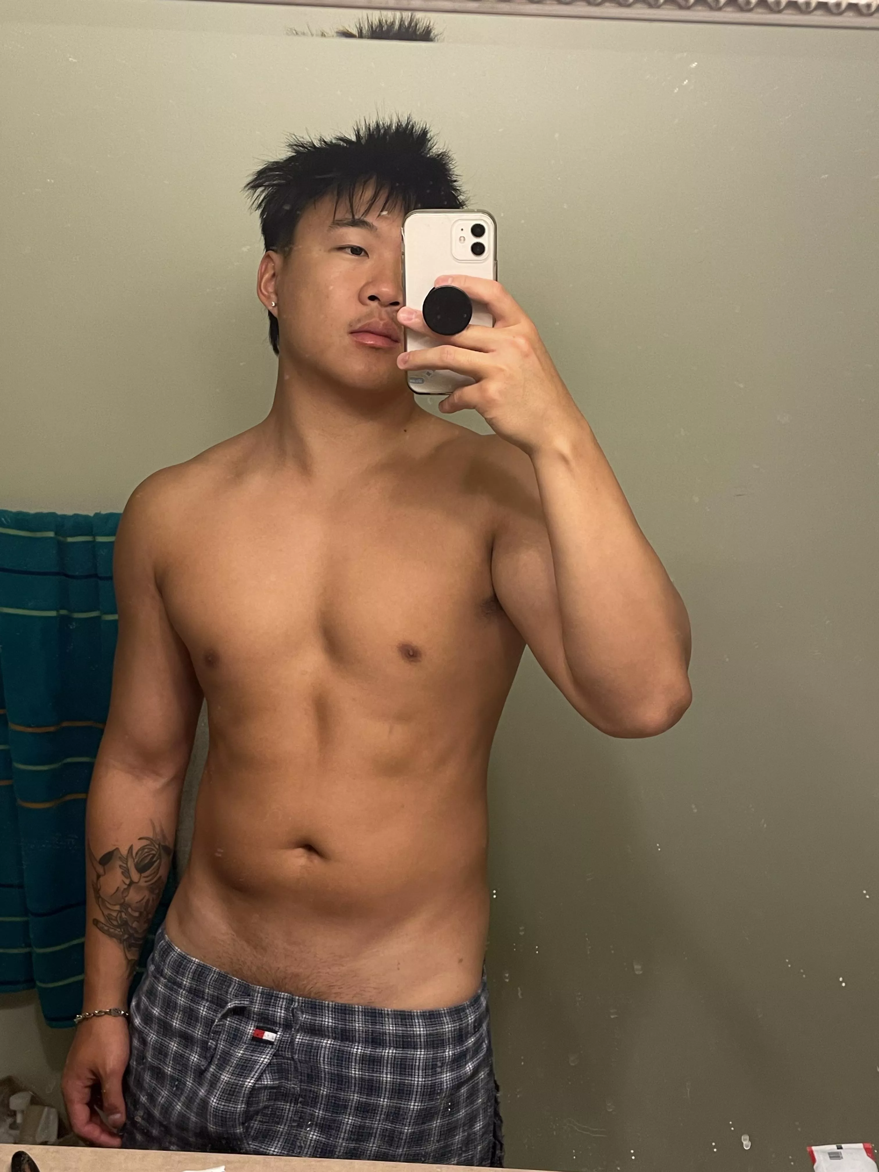 Come take these pjs off of me