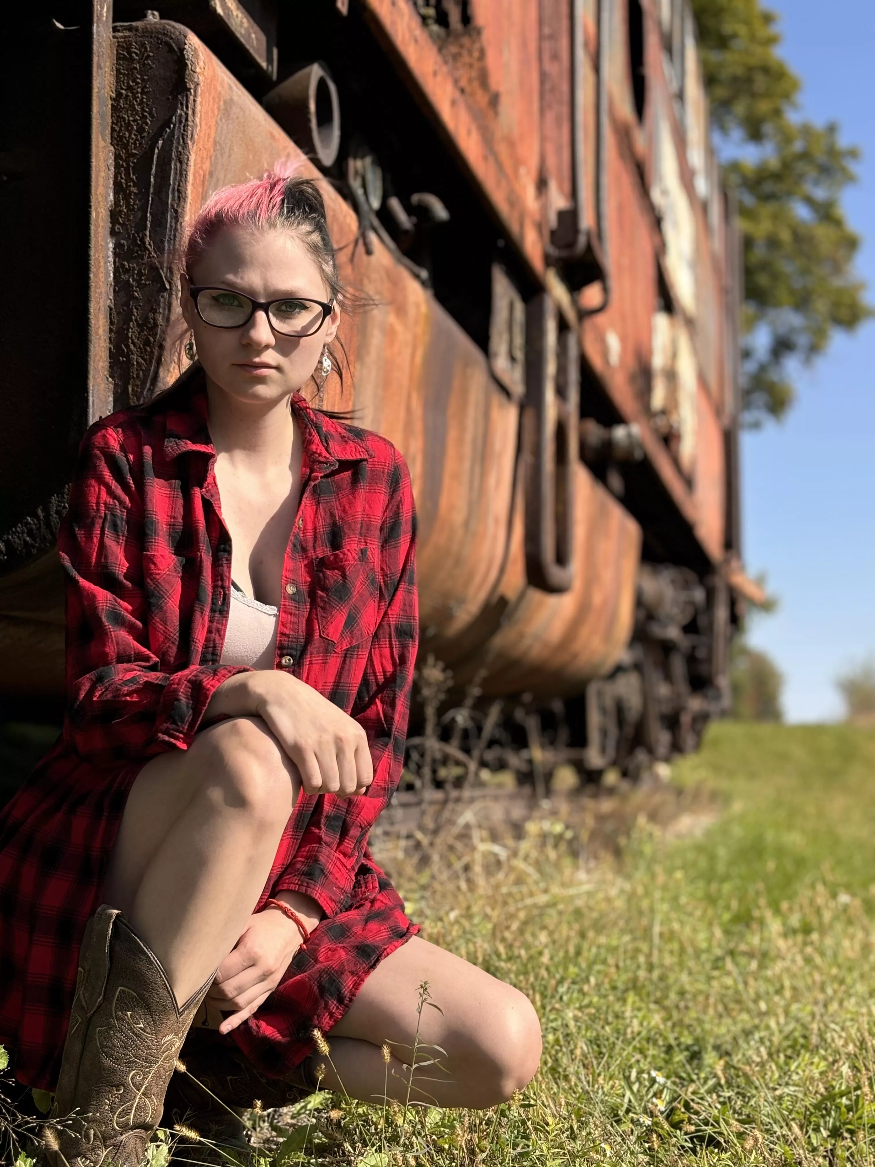 [content creator] who doesn’t love a good train? 