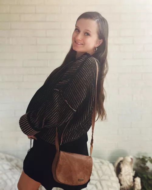 Do you stare at pregnant girls in public 