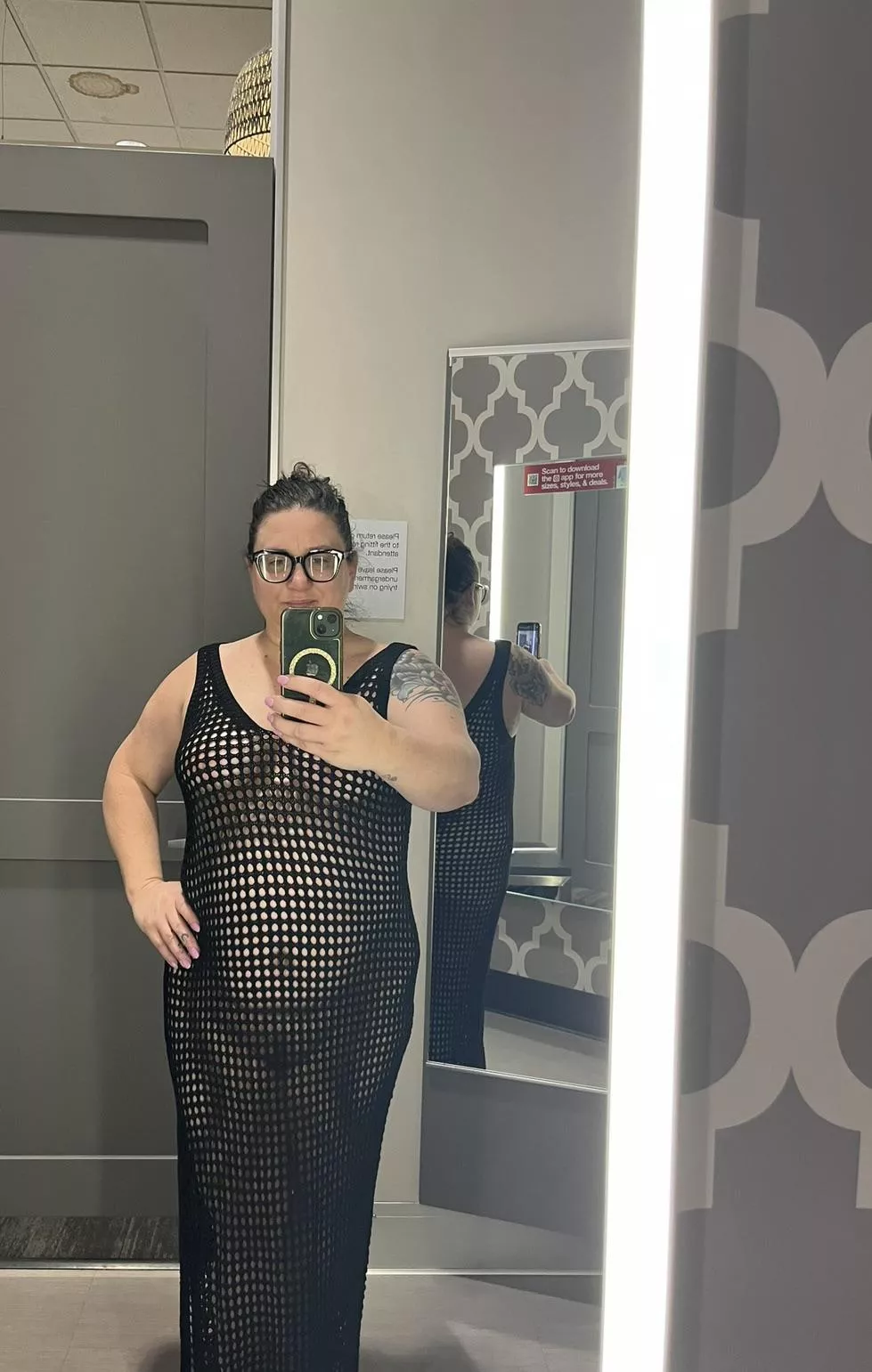 Dressing room texts to you 