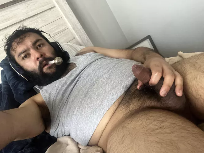 Fucked up piggy been smoking and playing with my tDick all night. Cum help me 🐷