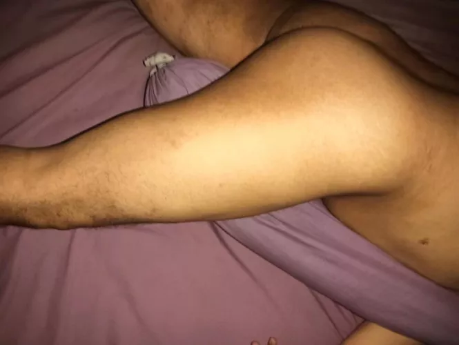 Hump me while I hump my pillow