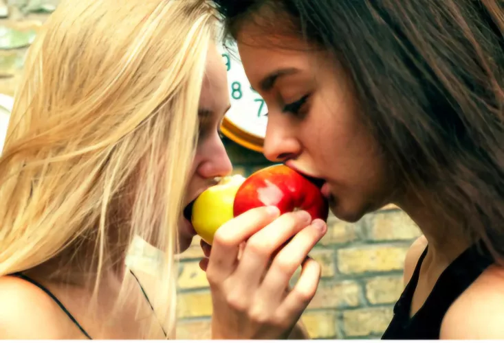 I'm finally home from the most amazing day out apple picking and I can't wait to see my bestie!