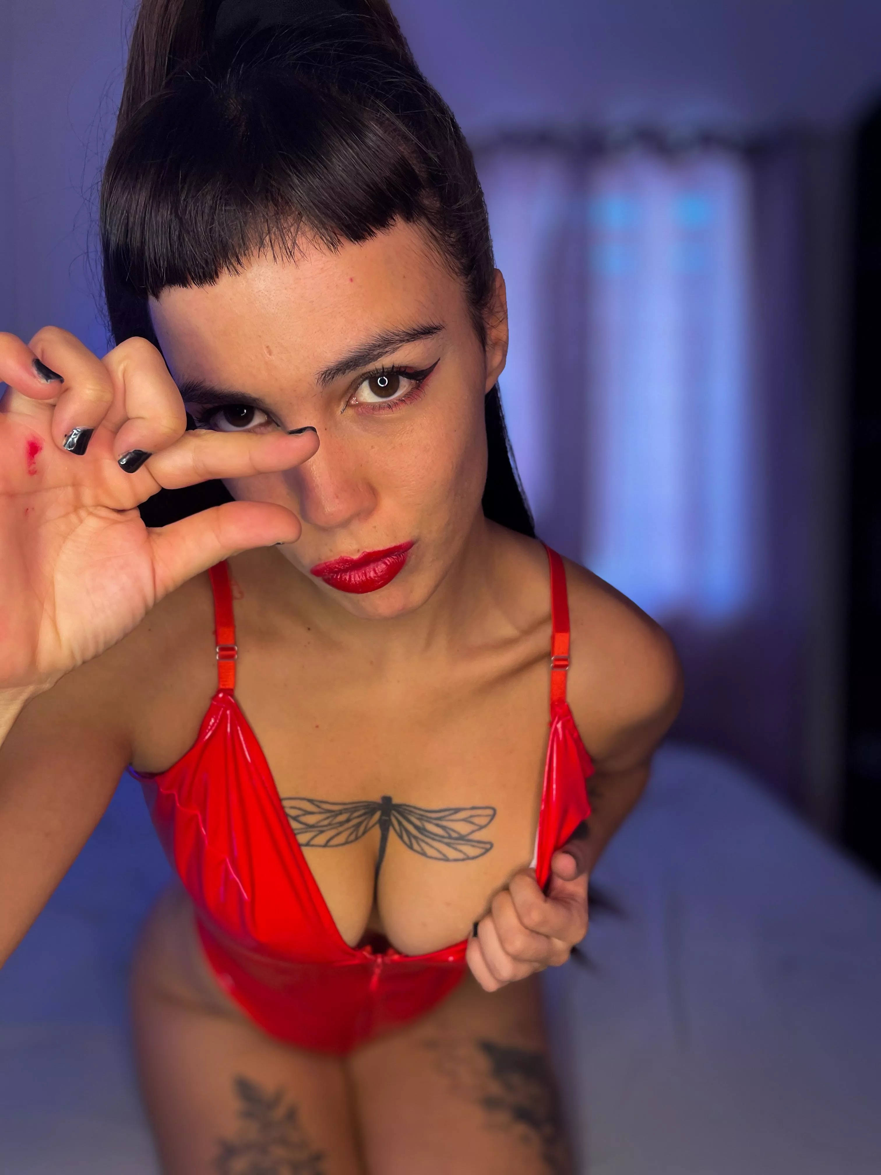 Is your cock pathetic enough to expose you to my friends?