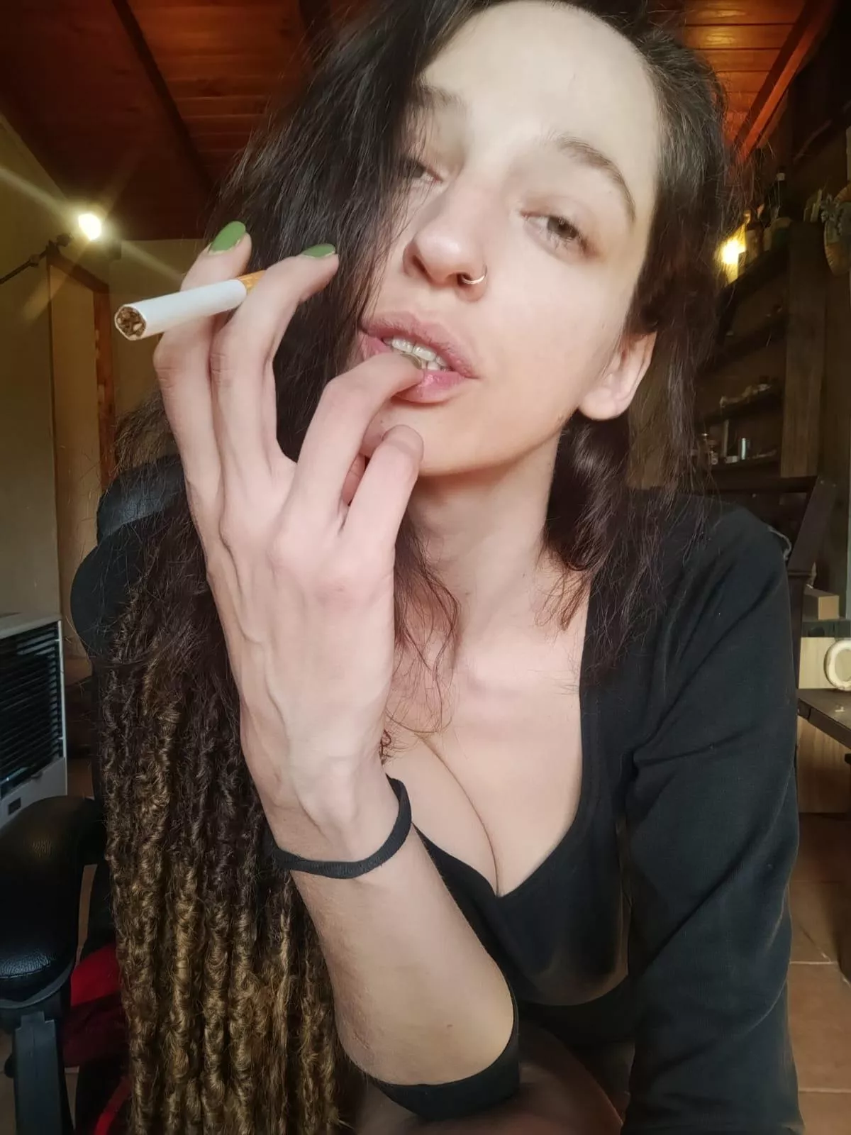 It feels so good to watch me smoking, right? 