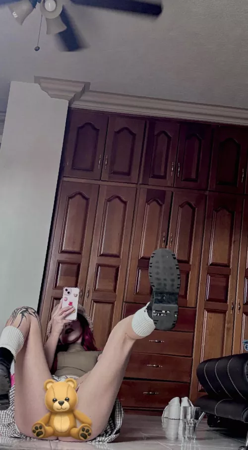 just spent the entire day in bed re watching pornos