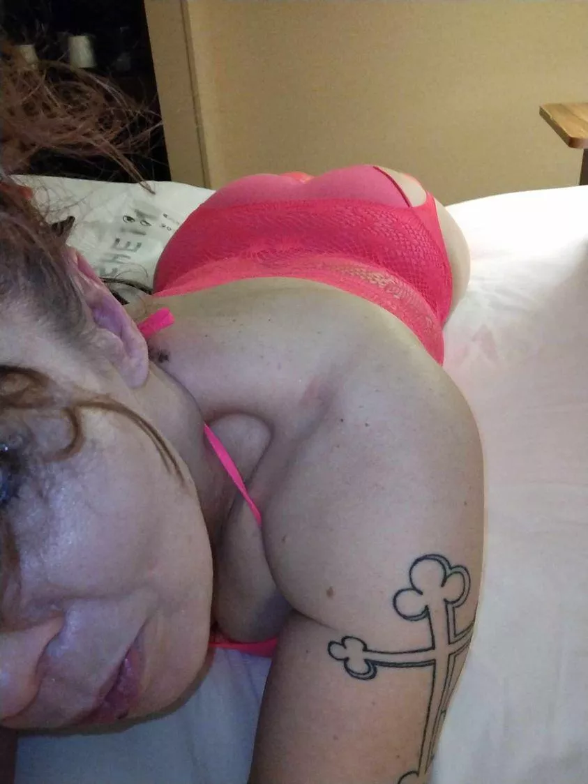 Lonely does anyone wanna come keep me company 39f mansfield area