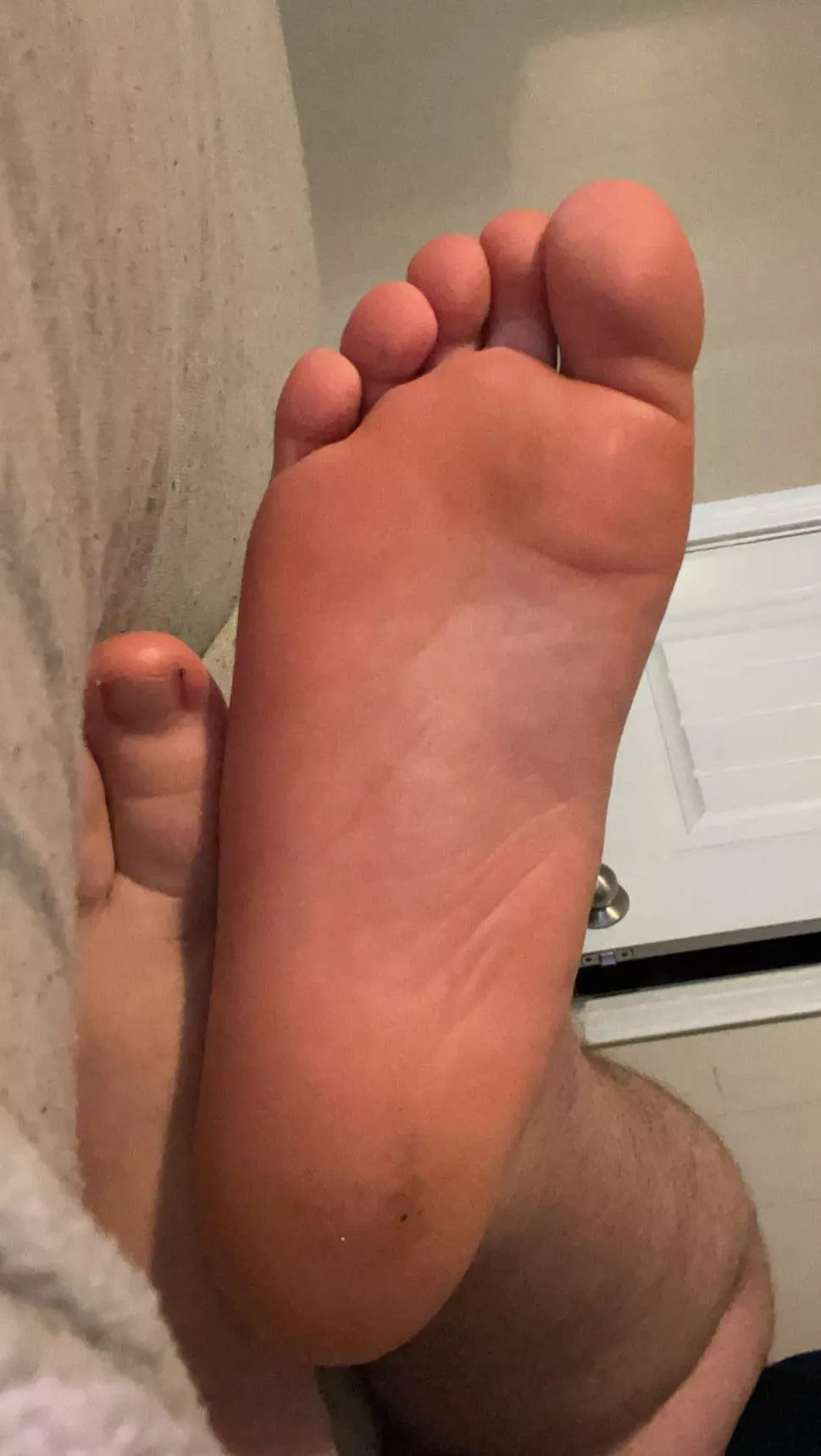 Looking for foot friends say hi if you’d like to