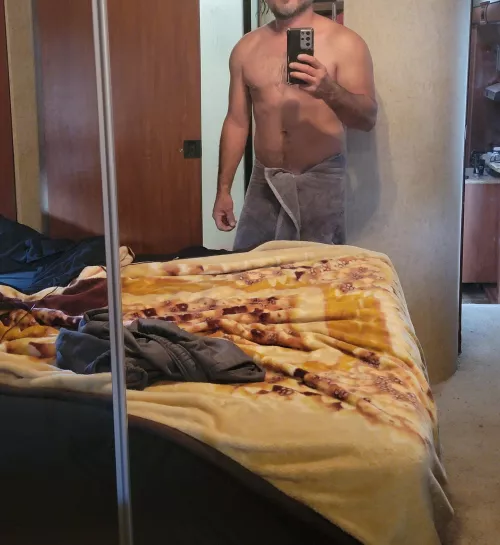 Looking to party and have some fun!