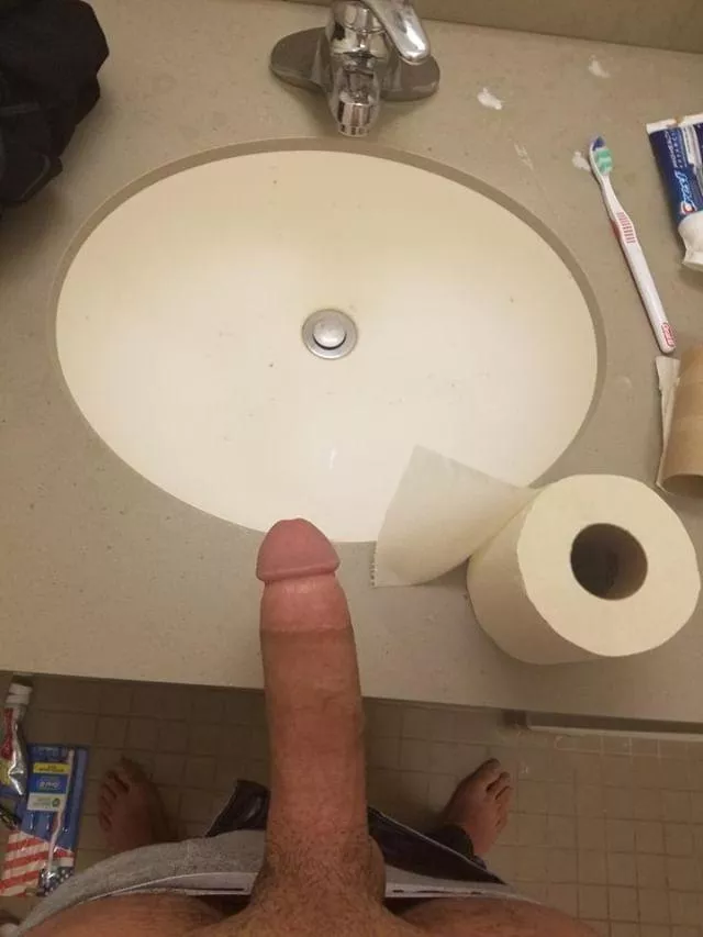 M28 looking for smooth and slutty sissy in Hessen 