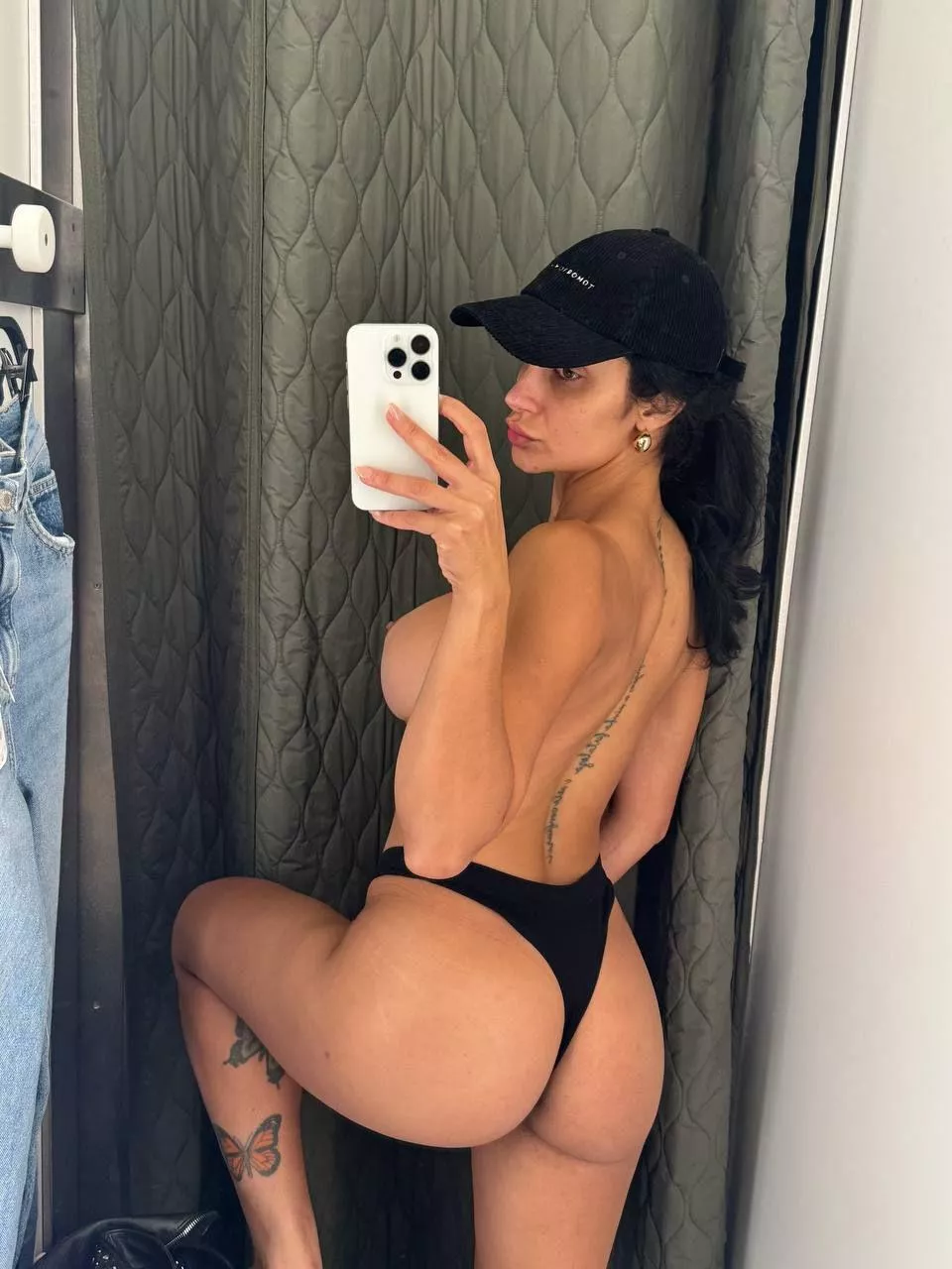 My cute ass in the fitting room