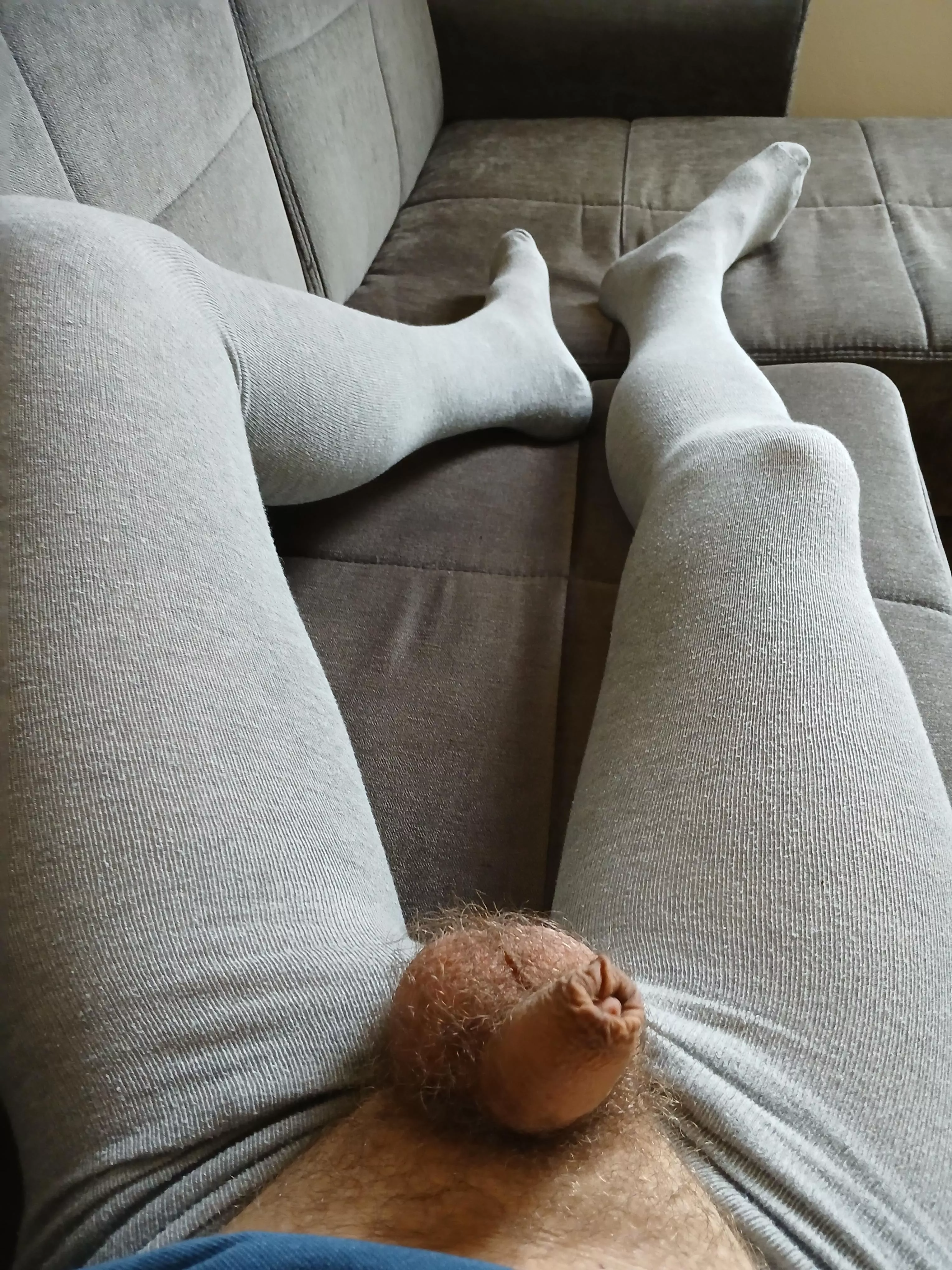 My first photo here. Me at home in tights. 