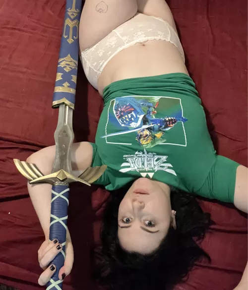 No makeup, still hot