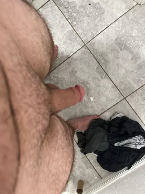 Now you see why my wife wants bigger better men yes I’m bi I like dick an pussy 