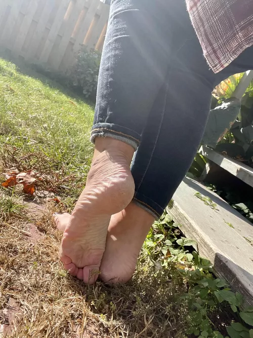 [OC] gf showing off her soles