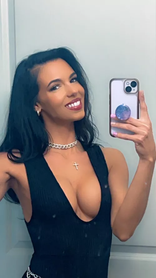 On my way out the door 😘👋🏼