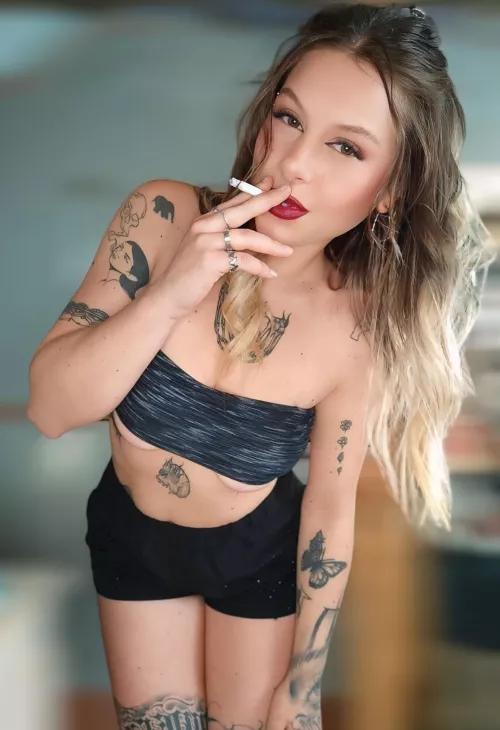 Perfect night to smoke with me, right?