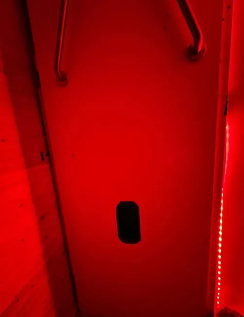 #Phoenix #Tempe Looking for HUNG men only. Hosting real wood Gl0ry H0le with private entrance at my home in Tempe. NSA DISCREET service - kum and go. No video recording, no drama. Cross streets are Baseline and McClintock in Tempe. Mouth or ass for you t