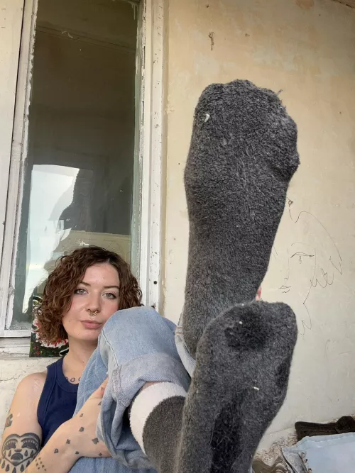 POV: It’s morning: what will you do with my smelly feet?