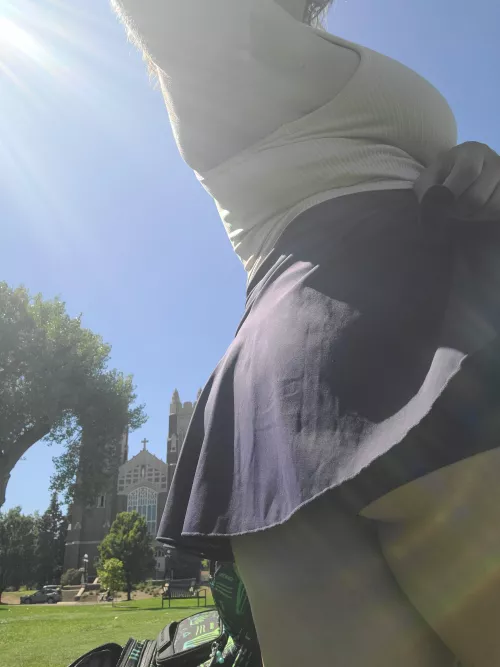 Running out of nice golf weather in Denver, come play with me before its too cold to dress like this