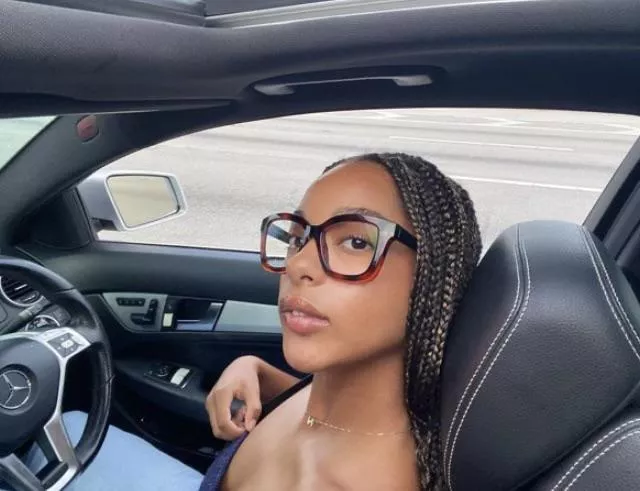 Salut moi c’est ava, j’ai 19 ans 🇫🇷🇨🇴🇭🇹, je voudrais rp avec vous! ( je n’est pas d’idée pour les rôles)