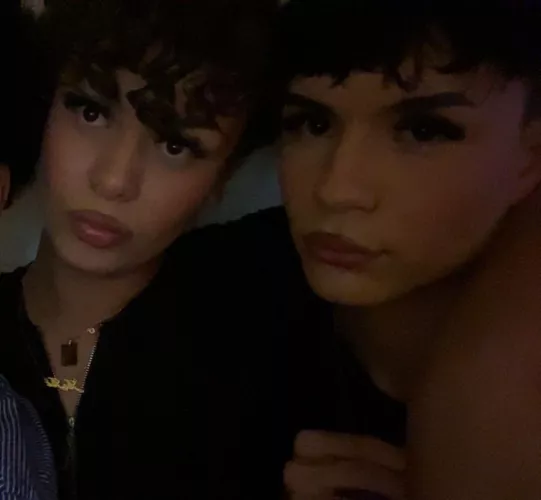 Someone come pick us up xx