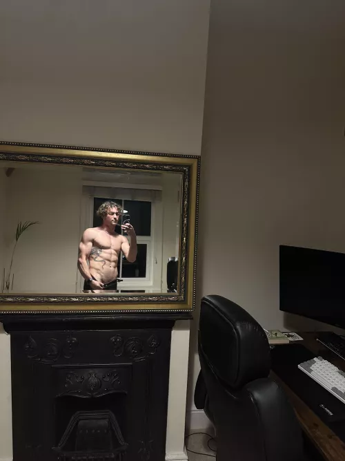 taking gym partner applications below