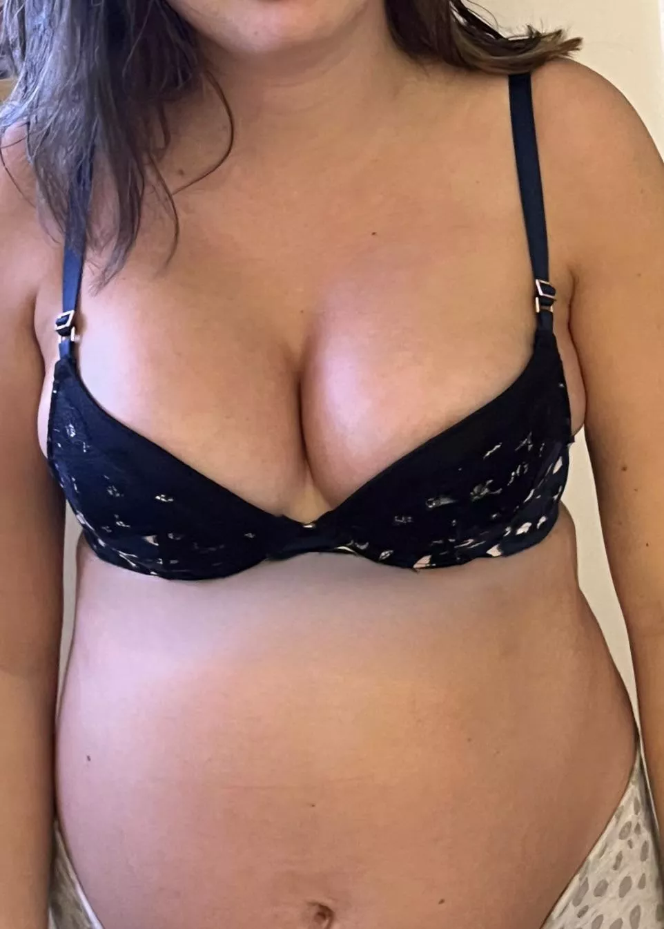 These pregnant tits are getting out of hand now 