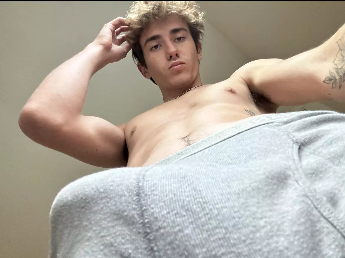 Used boxers, socks, cum filled condoms, and custom content for sale. Dm me if interested 😛