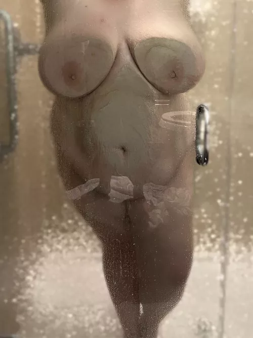 Waiting for you 💋🩶