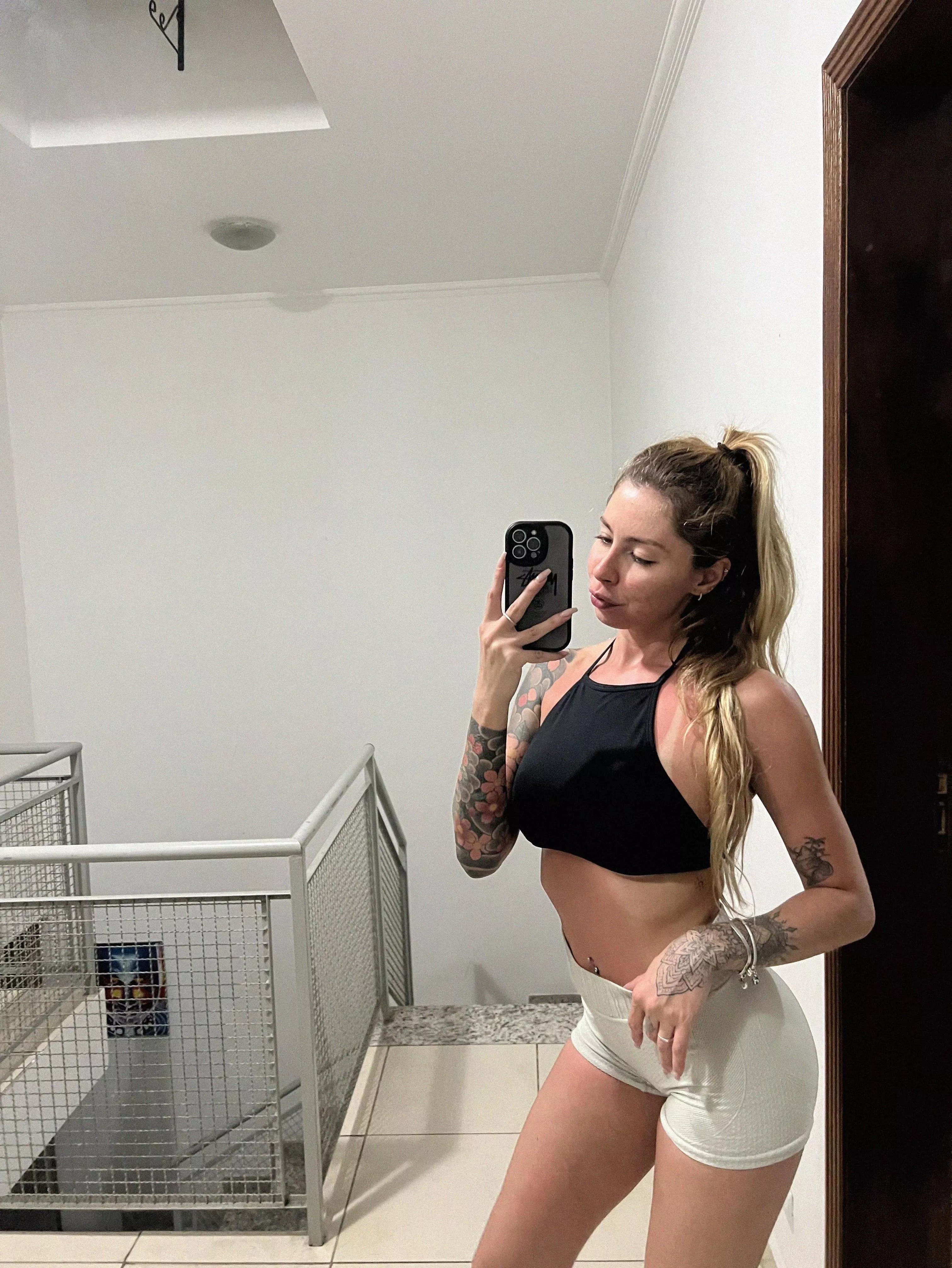 wanna have some fun tonight? hmu! F22