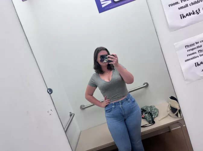 What articles of clothing would you want me to try on for you? 😆