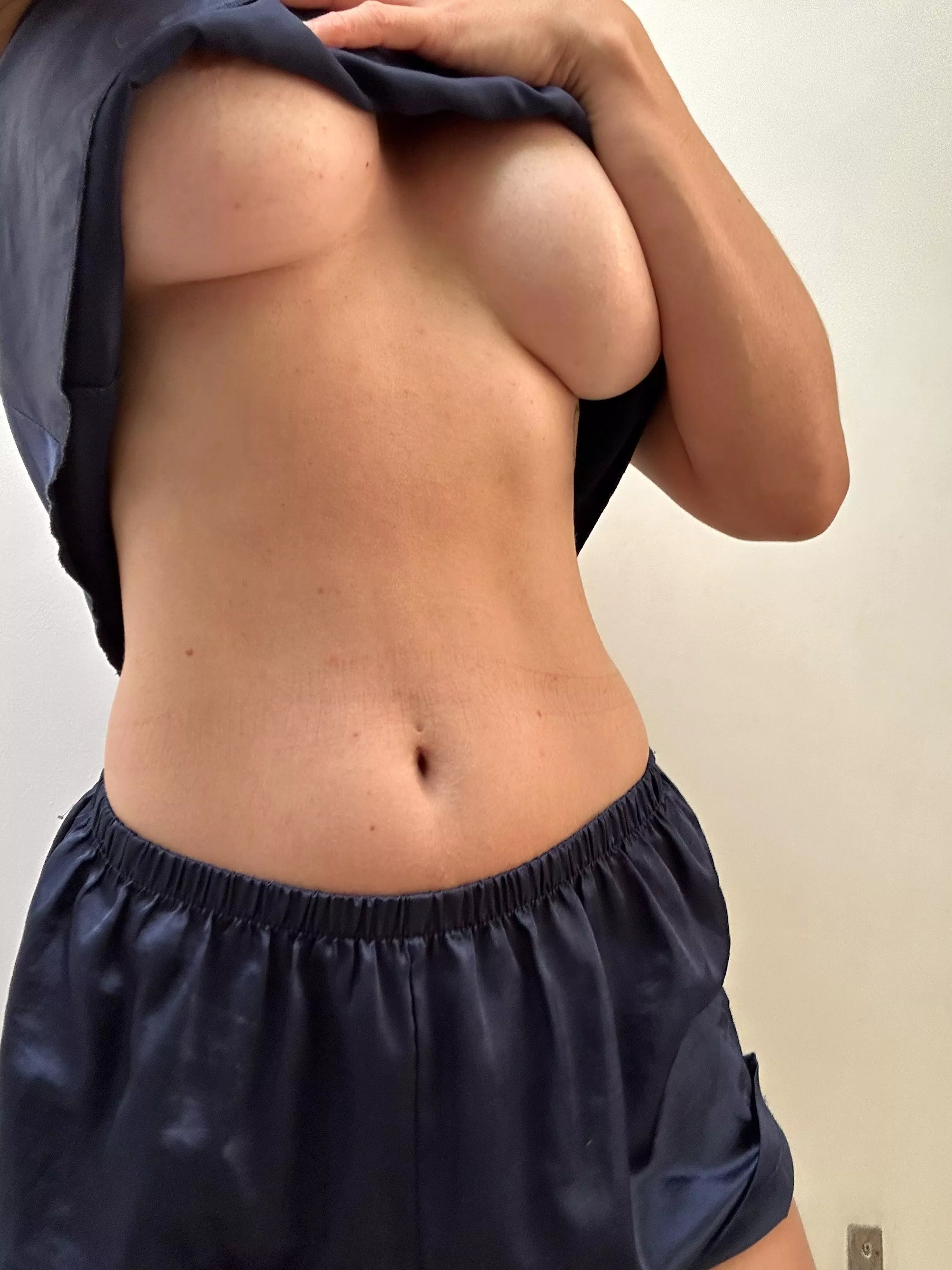 What would you fill my navel with? 