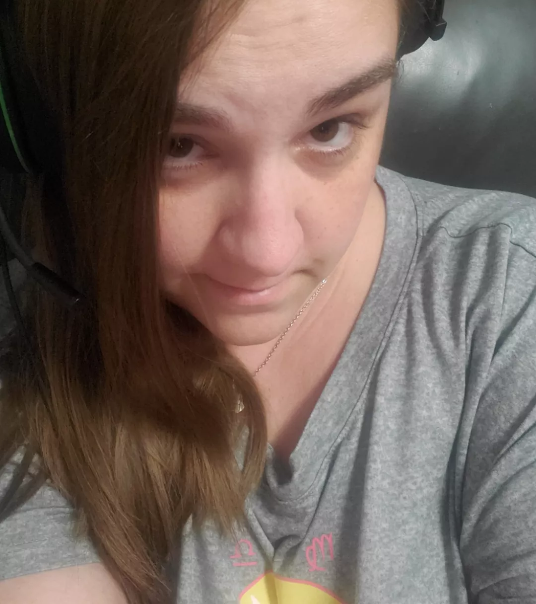 When you should be in bed, but the Loot drop is good tonight 🤭