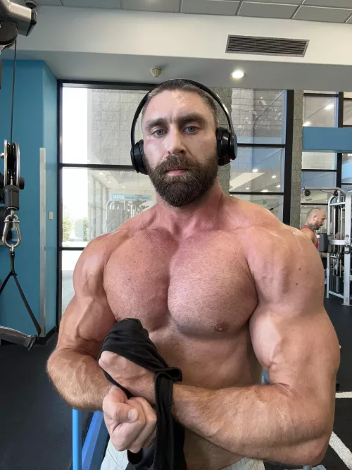 Who likes a big chest?