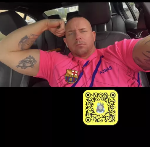 Who up for sum fun not in to man just Walkman