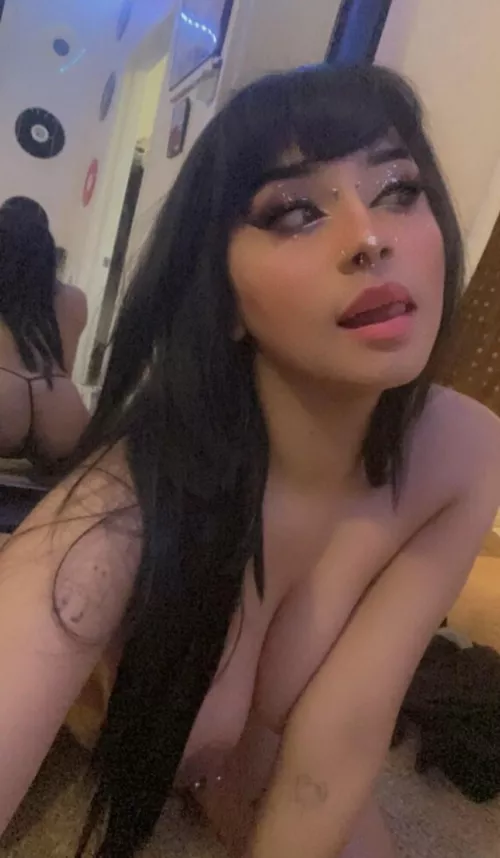 Whoever replies with a 🫶 gets a surprise in the dms👀