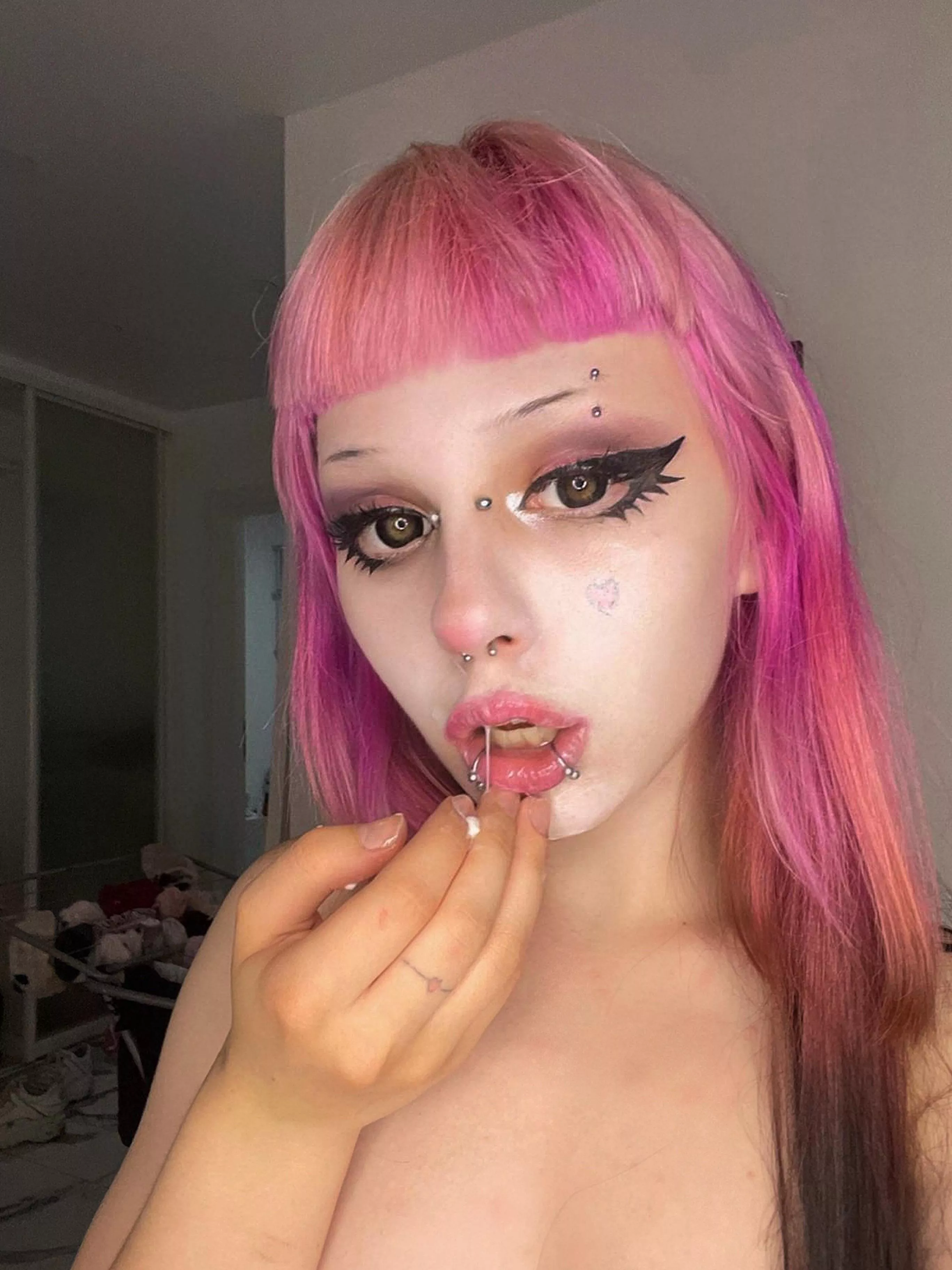 Will you make the same chaos on my face? 💋