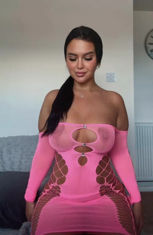 would you let your 19 yo GF wear this dress in public?